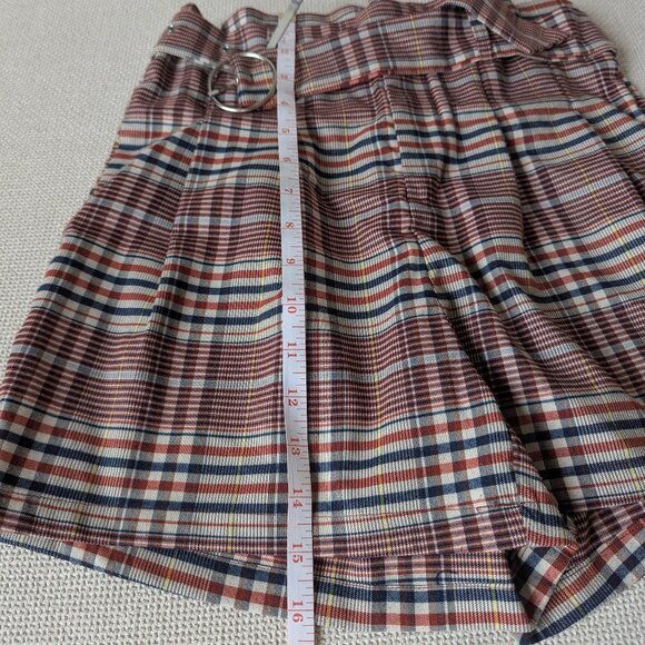 PULL&BEAR Red Lightweight Tartan/Plaid High-Waisted Belted Shorts, Size L - Picture 7 of 9